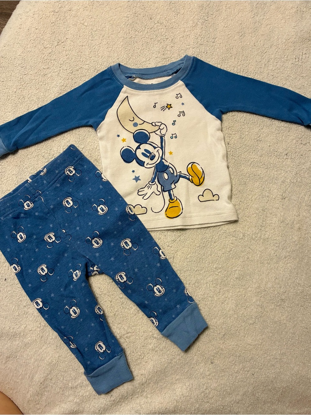 Disney Baby Mickey Mouse 2-Piece Long Sleeve Pajama Set Size 12 Month Size 9M